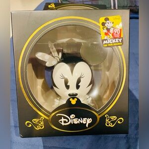 Funko Pop Disney Shorts Fan Expo Minnie Mouse Shiny Black & White